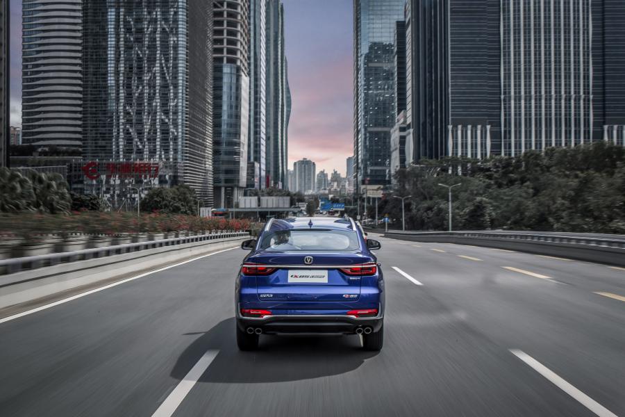  ChangAn CS85 Coupe 2019 года  (фото 4 из 26)